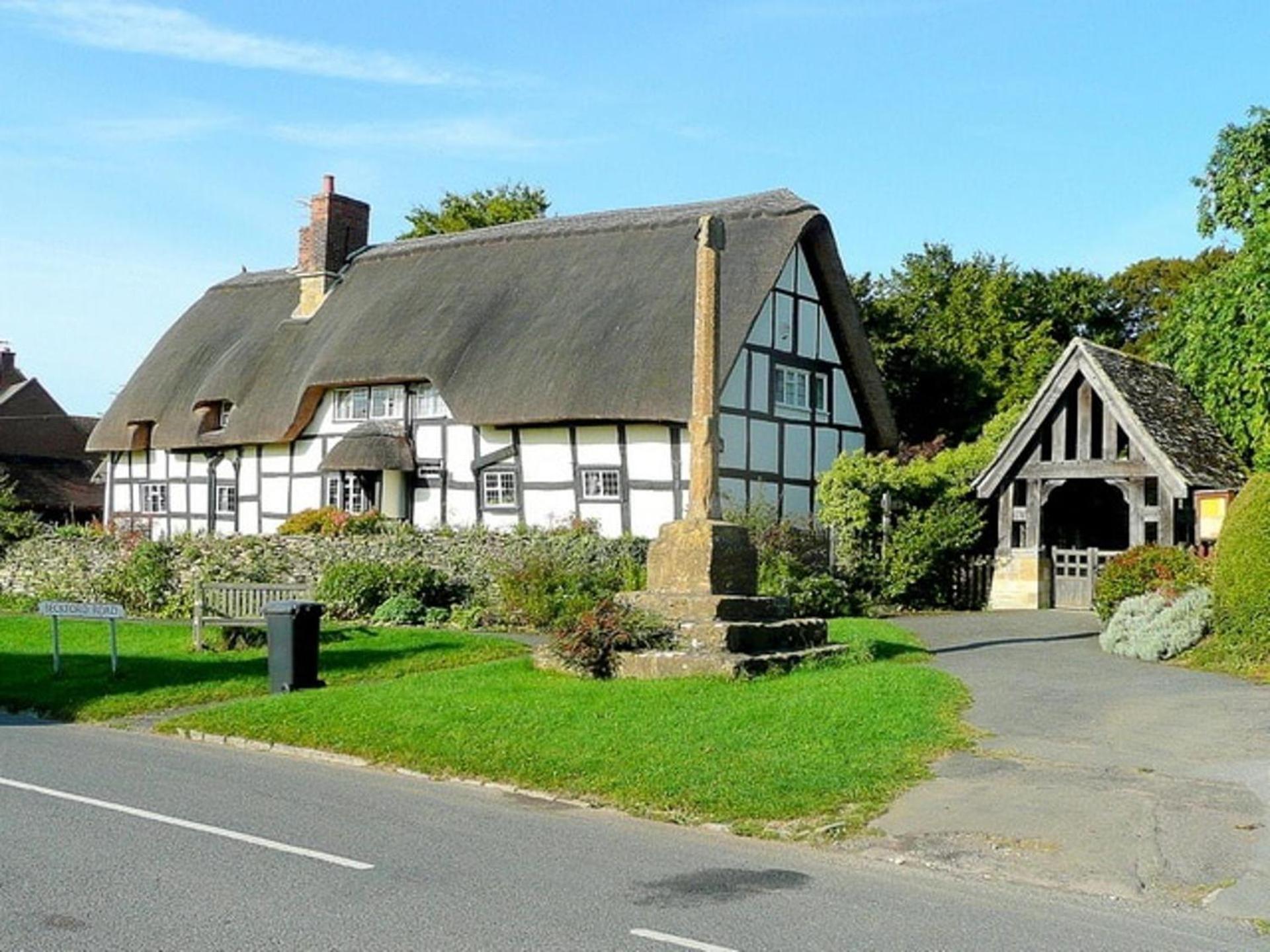 Stunning 5-Bed Cabin In Ashton Under Hill Ившем Экстерьер фото